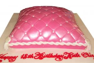 Anniversary Cake 486