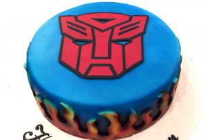 Hero Cake 012